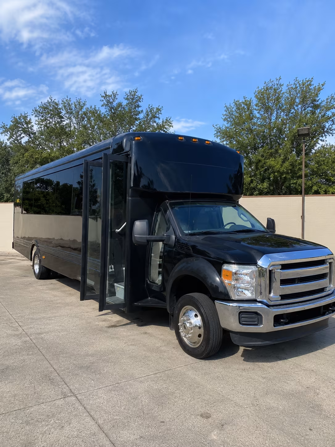 Brandon Homecoming & Prom Party Bus Rentals