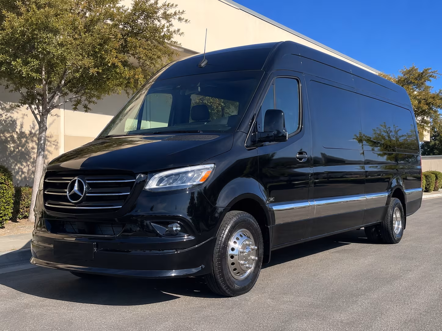 Brandon Wedding Transportation & Shuttle Service