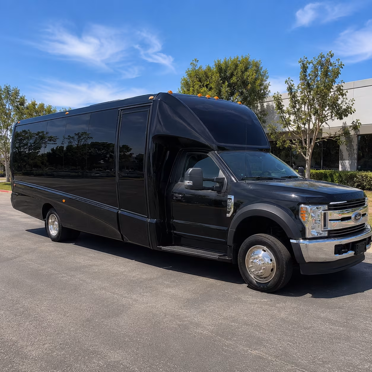 Riverview Winery Tour & Pub Crawl Transportation